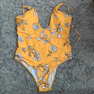 One piece swimsuit